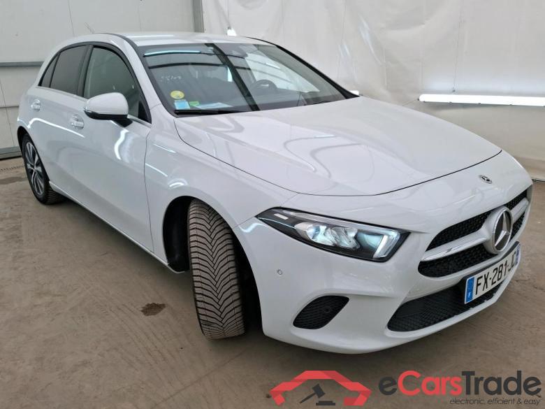 Mercedes A 180 d Business Line 8G-DCT MERCEDES-BENZ Classe A Compact / 2018 / 5P / Berline A 180 d Business Line 8G-DCT #4