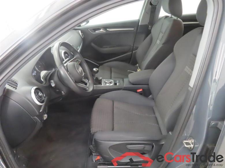 AUDI A3 SPORTBACK 30 TFSI Sp. L. Ed. #5