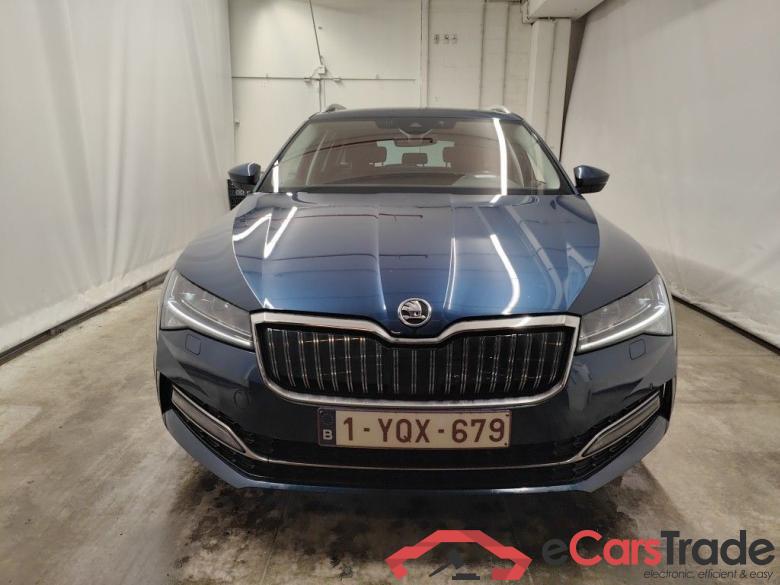 Skoda Superb Combi 1.4 TSI iV 160kW DSG6 Style 5d #1