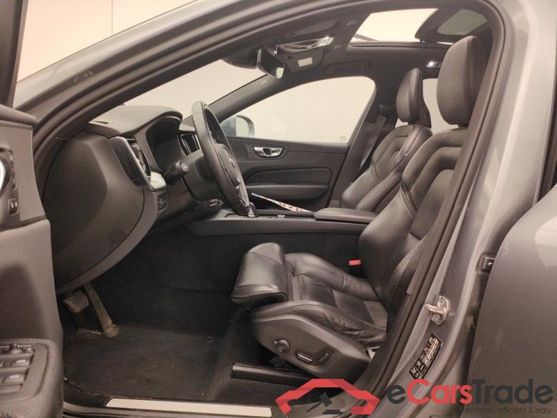 Volvo XC60 T8 e4x4 Geartronic Momentum 5d #6