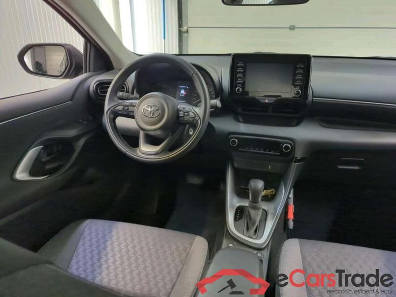 TOYOTA Yaris 1.5 Hyb. Active #3
