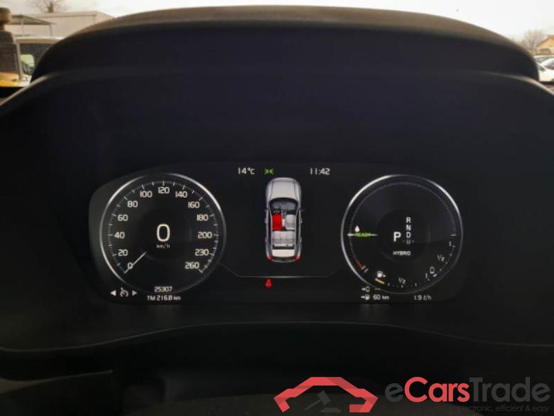 Volvo 11 VOLVO XC40 / 2021 / 5P / SUV T4 RECHARGE PLUG-IN AUTO CORE #4