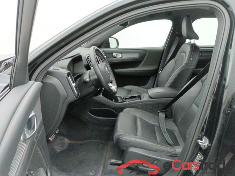 Volvo XC40 P8 4x4 Recharge R-Design 5d #6
