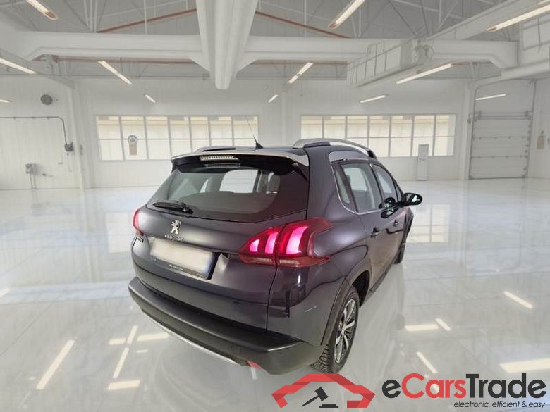 Peugeot 58 PEUGEOT 2008 / 2016 / 5P / CROSSOVER BLUEHDI 120 EAT6 ALLURE S/S AUT. #2