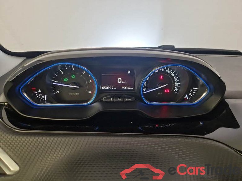 Peugeot 58 PEUGEOT 2008 / 2016 / 5P / CROSSOVER BLUEHDI 120 EAT6 ALLURE S/S AUT. #4