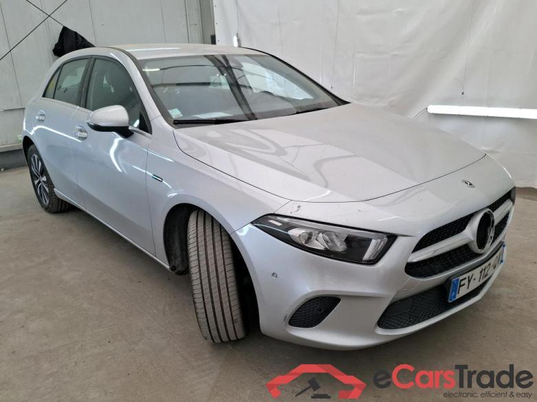 Mercedes A 250 e Business Line 8GDCT MERCEDES-BENZ Classe A Compact  2018  5P  Berline A 250 e Business Line 8GDCT #4