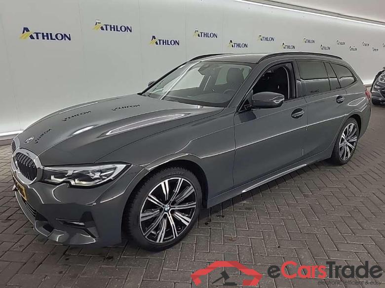 BMW 3-serie Touring 318iA 5D 115kW #1