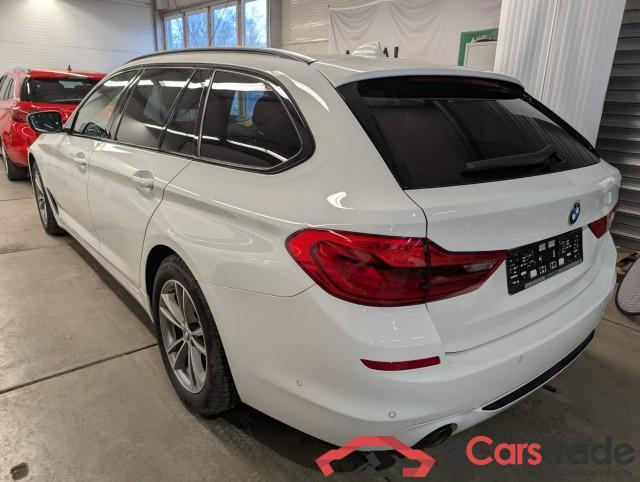 BMW 5-Serie Touring ´16 Baureihe 5 Touring 520 d Sport Line 2.0 140KW AT8 E6dT #2