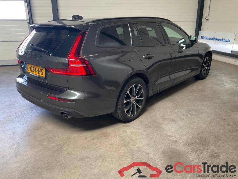 VOLVO V60 2.0 B3 Mom. Adv. #3