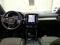 preview Volvo XC40 #4