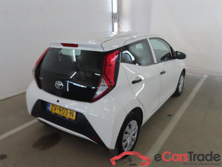 TOYOTA Aygo 1.0 VVT-i x-fun #2