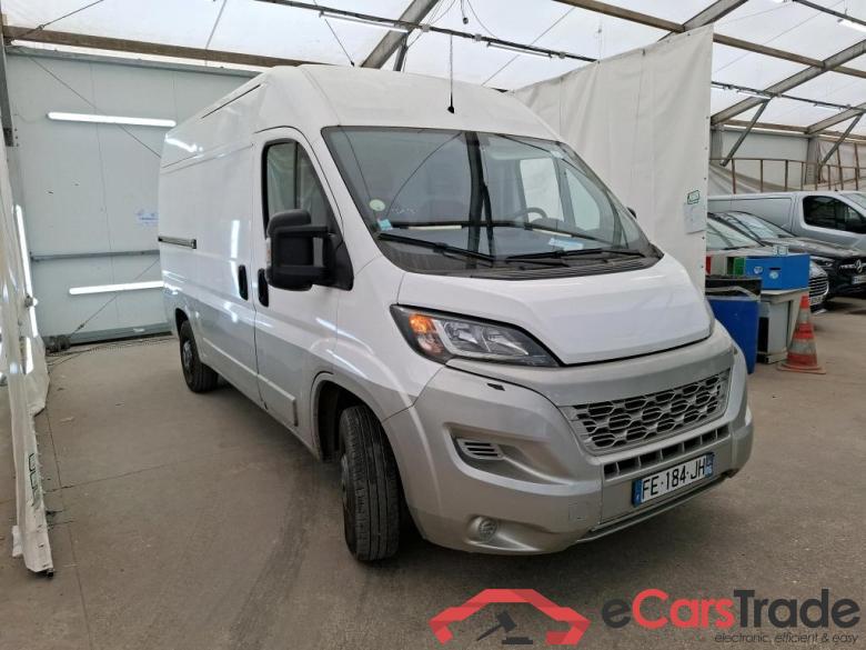 Peugeot BLUEHDI 110 PREMIUM 335 L2H2 PEUGEOT Boxer / 2014 / 4P / Fourgon tôlé BLUEHDI 110 PREMIUM 335 L2H2 #4