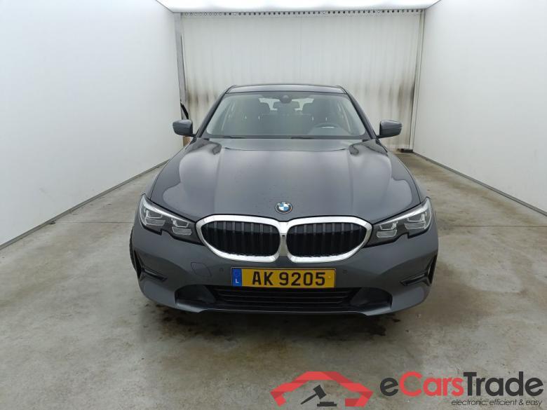 BMW 3 DIESEL - 2019 320 d 190 AdBlue (EU6d-TEMP) 4d #1