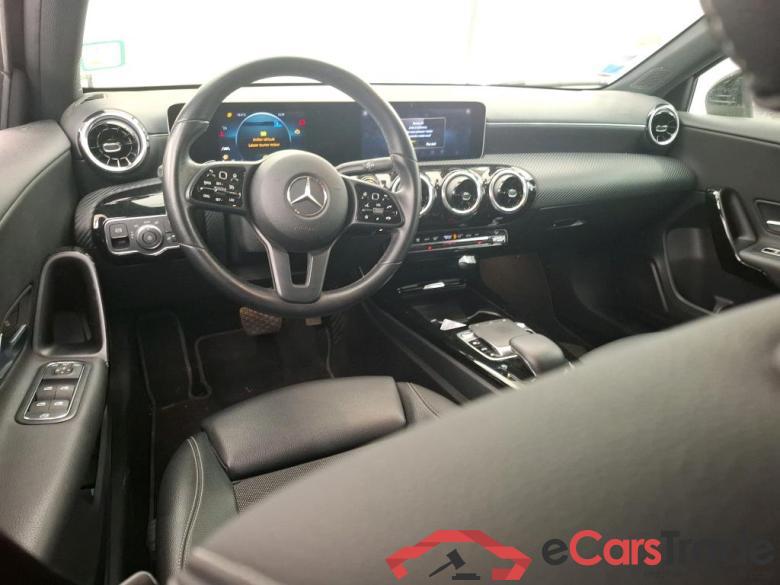 Mercedes A 180 d Business Line 7G-DCT MERCEDES-BENZ Classe A 5p Berline A 180 d Business Line 7G-DCT #5