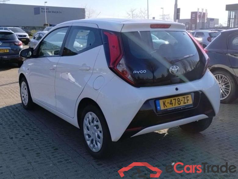 TOYOTA Aygo 1.0 VVT-i x-play #3