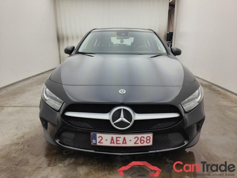 Mercedes-Benz A-Klasse A 180 d DCT Business Solution 5d #1