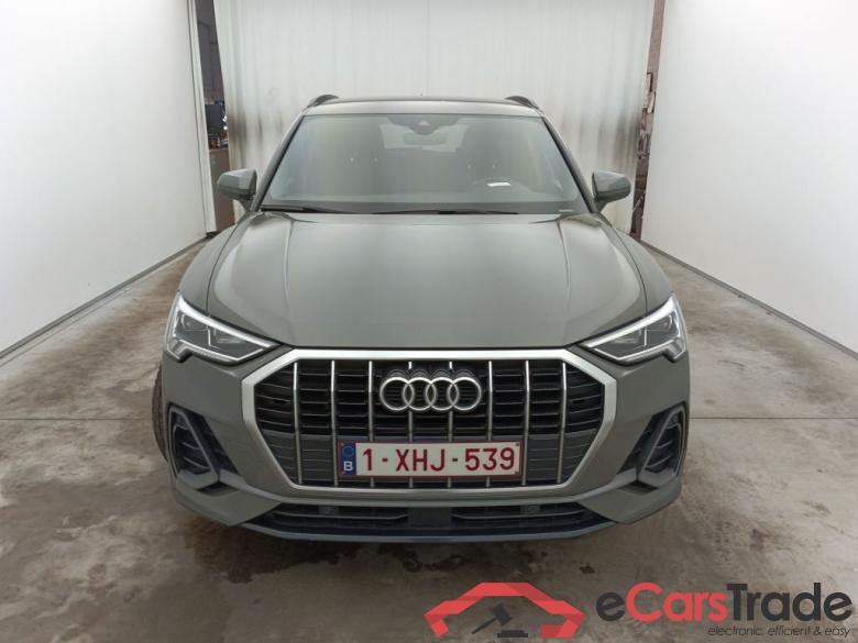 Audi Q3 35 TFSI S tronic S line 5d #1