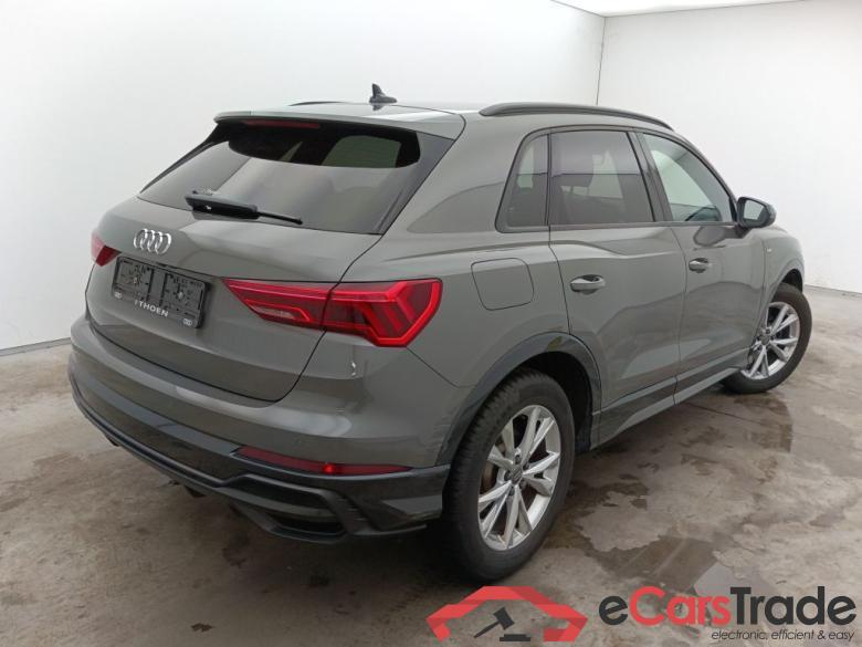 Audi Q3 35 TFSI S tronic S line 5d #3