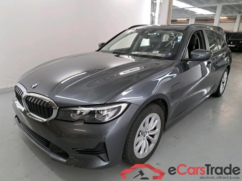 BMW 3 TOURING - 2019 330eA PHEV Business Plus #1