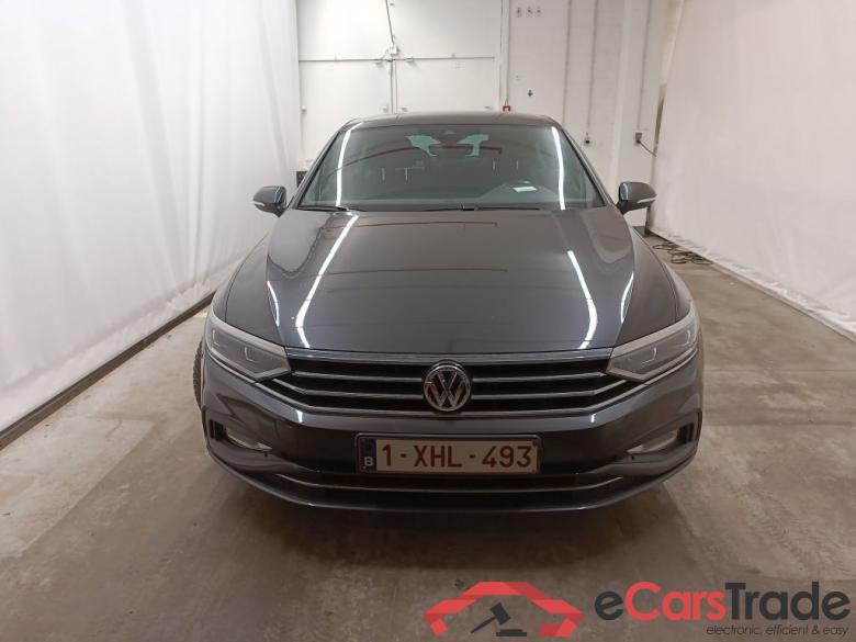 Volkswagen Passat 2.0 TDI SCR 110kW DSG7 Style Business 4d #1