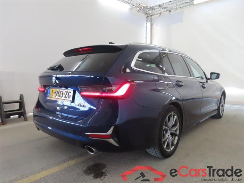 BMW 3-SERIE TOURING 320i Bns Ed. Pl.. #2