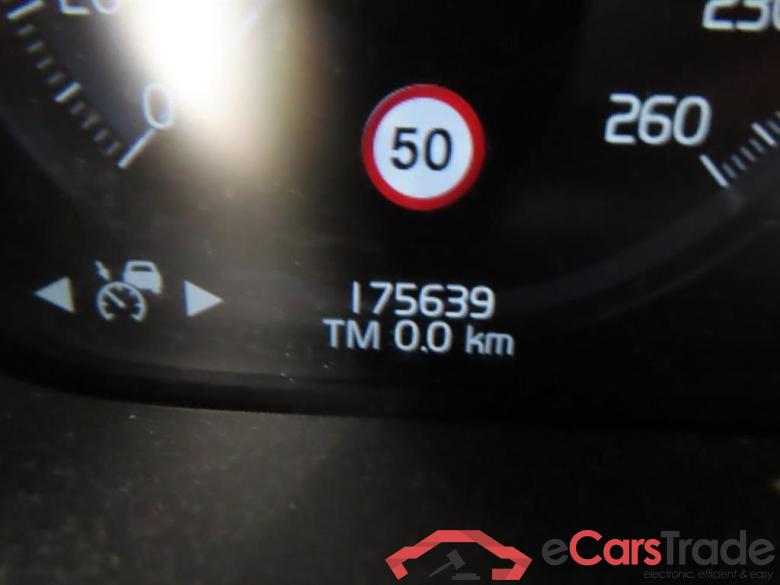 VOLVO V60 2.0 B5 Inscription #4