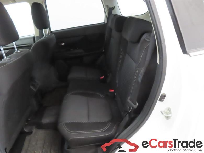 MITSUBISHI OUTLANDER 2.4 PHEV Pure #6