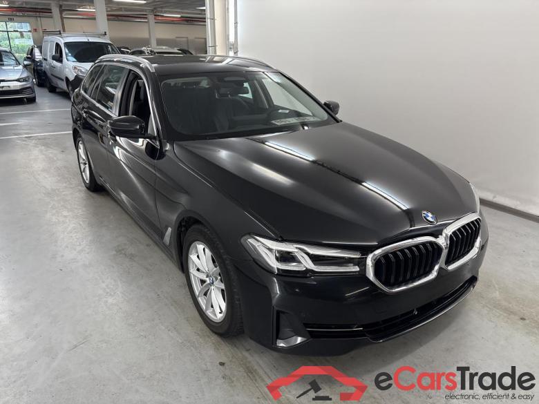 BMW 5 SERIES TOURING 3.0 530D XDRIVE AUTO TOURING Comfort Business Driving Assistant Pro #2