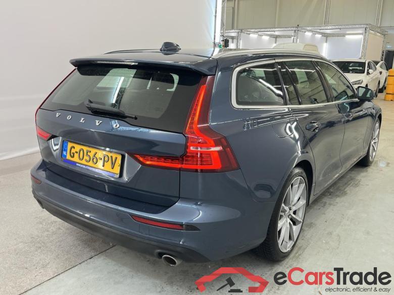 Volvo V60 '18 Volvo V60 T4 Geartronic Momentum Pro 5d #2