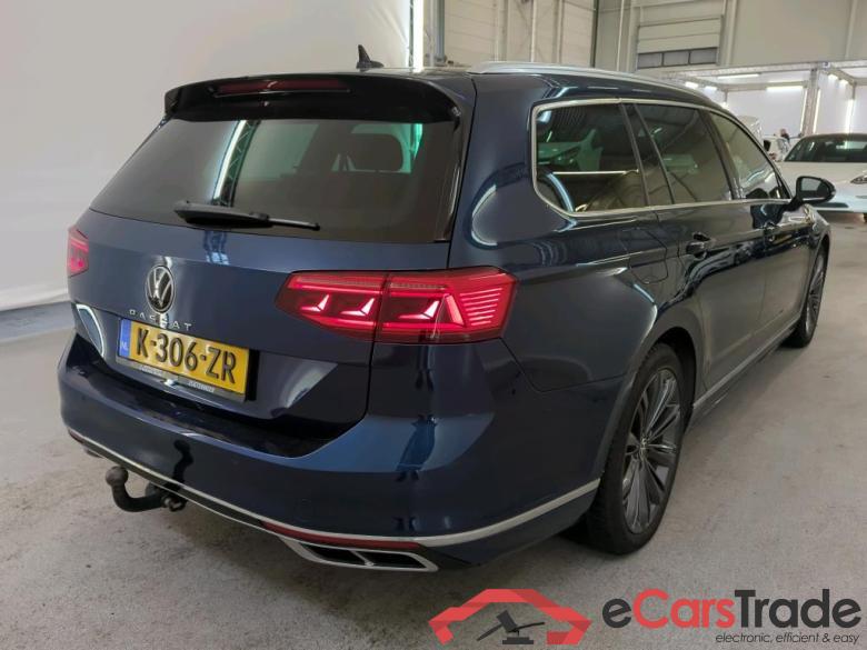 Volkswagen Passat Variant '14 Volkswagen Passat Variant 2.0 TSI 7-DSG R-Line Business+ 5d #2