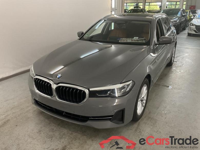 BMW 5 SERIES TOURING 2.0 520D 120KW TOURING AUTO Business & Driving  Assistant Professional #1