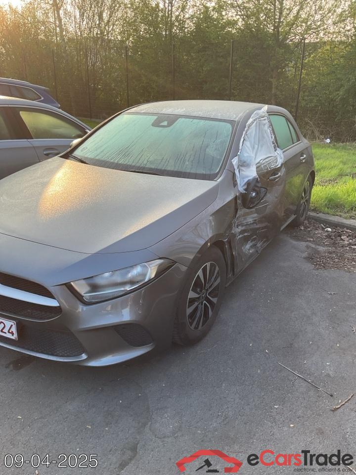 Mercedes A-Klasse A-Klasse A 180 Essential Line 100kW/136pk  5D/P Auto-7 #1