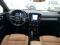 preview Volvo XC40 #4