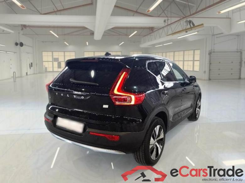 Volvo 11 VOLVO XC40 / 2021 / 5P / SUV T4 Recharge Plug-in auto Core #2