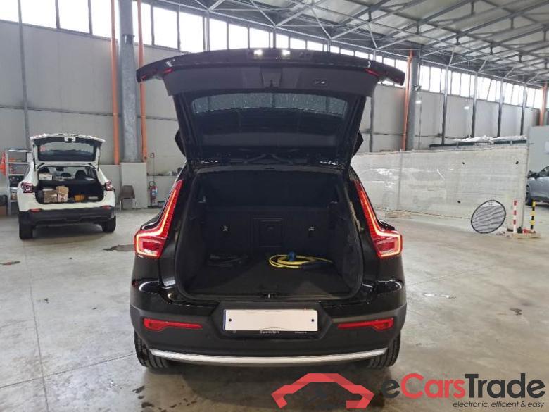 Volvo 11 VOLVO XC40 / 2021 / 5P / SUV T4 Recharge Plug-in auto Core #5