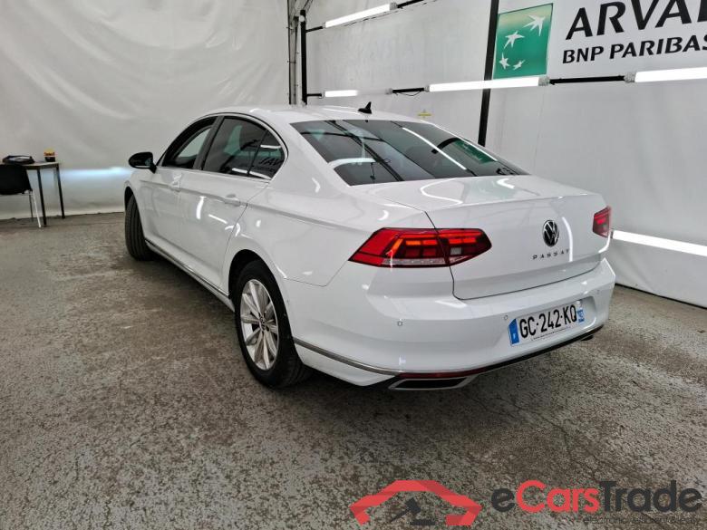 Volkswagen 2.0 TDI 150 SCR DSG7 LOUNGE VOLKSWAGEN Passat / 2019 / 4P / Berline 2.0 TDI 150 SCR DSG7 LOUNGE #2