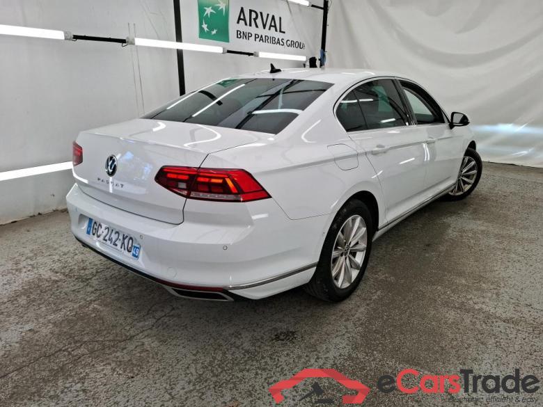 Volkswagen 2.0 TDI 150 SCR DSG7 LOUNGE VOLKSWAGEN Passat / 2019 / 4P / Berline 2.0 TDI 150 SCR DSG7 LOUNGE #3