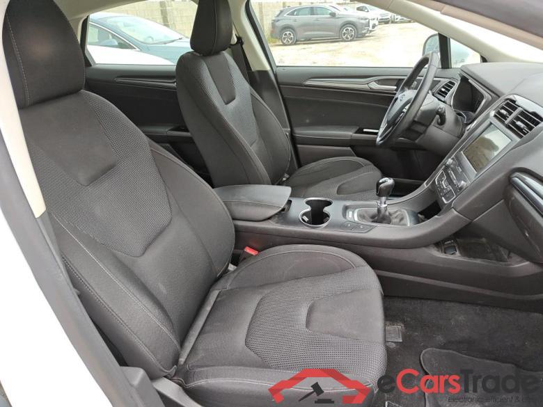 Ford 2.0 TDCi 110kW (150CV) Titanium 235 FORD Mondeo / 2014 / 5P / berlina con portón 2.0 TDCi 110kW (150CV) Titanium 235 #6