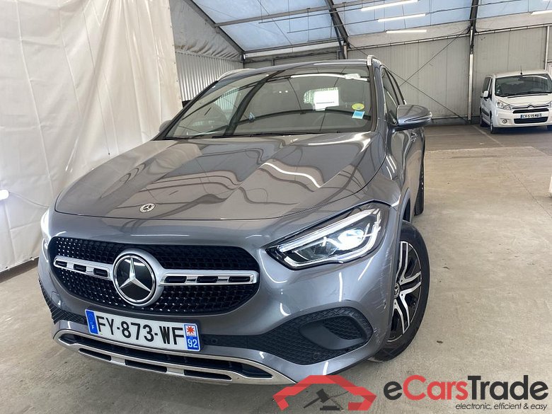 Mercedes 2.0 GLA 200 D BUSINESS LINE DCT MERCEDES-BENZ GLA / 2020 / 5P / SUV 2.0 GLA 200 D BUSINESS LINE DCT