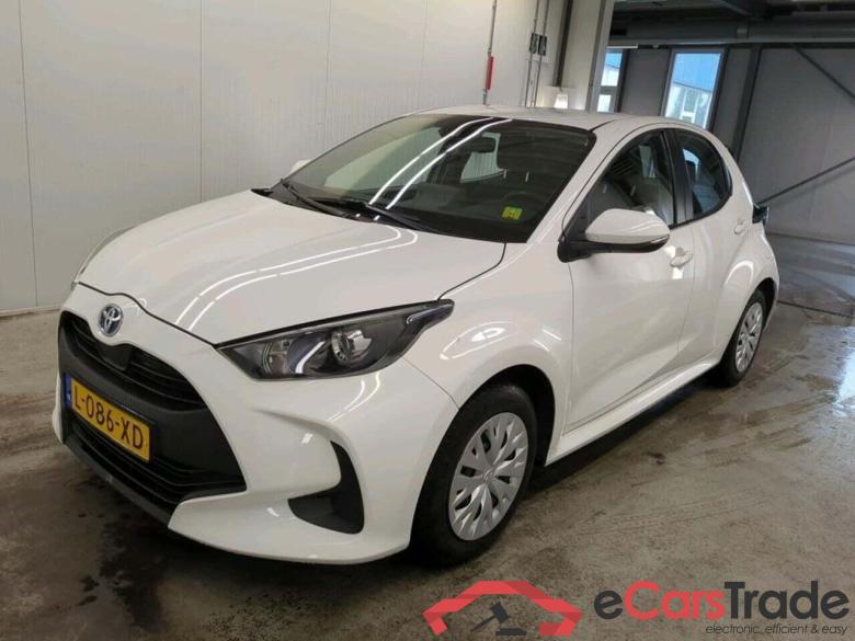 TOYOTA Yaris 1.5 Hyb. Active #1