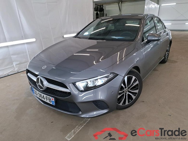 Mercedes A 180 Business Line 7G-DCT MERCEDES-BENZ Classe A Berline / 2018 / 4P / Berline A 180 Business Line 7G-DCT