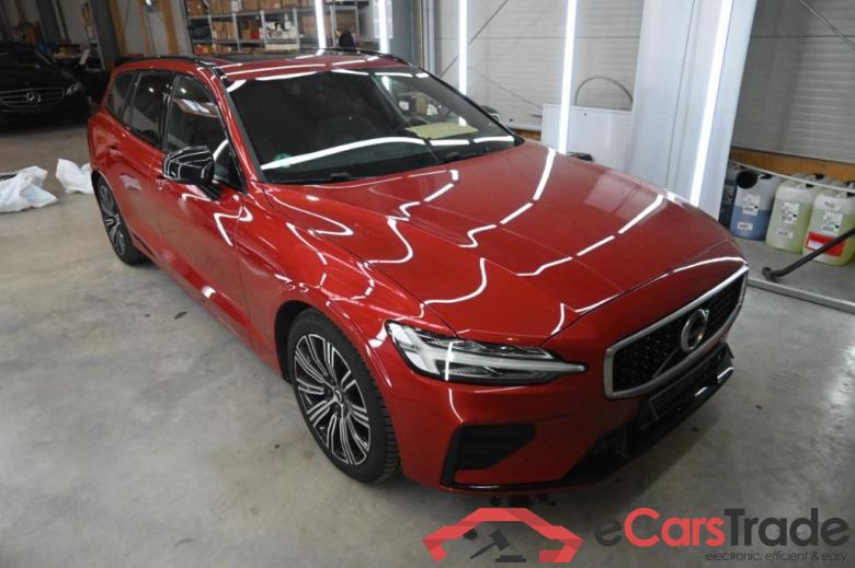 Volvo V60 ´18 V60 Kombi R-Design 2.0 D4 140KW AT8 E6dT #2
