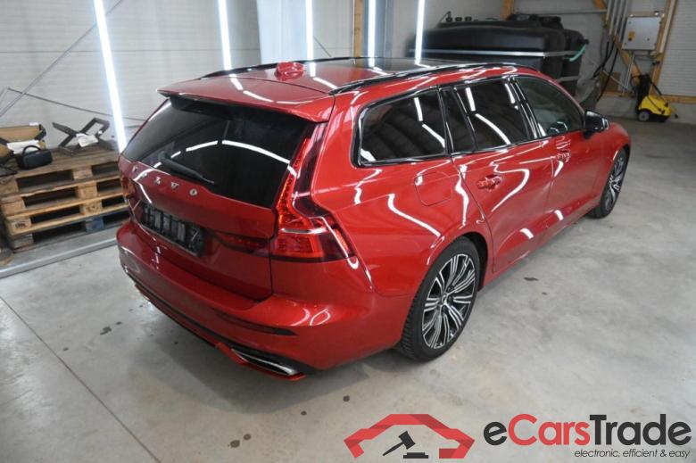 Volvo V60 ´18 V60 Kombi R-Design 2.0 D4 140KW AT8 E6dT #4