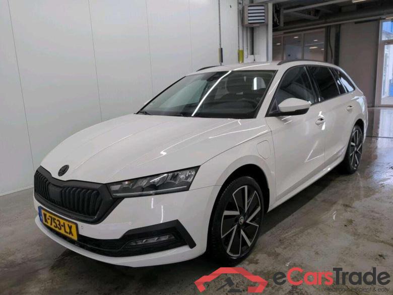 SKODA Octavia Combi 1.4 TSI iV BnsEd. #1