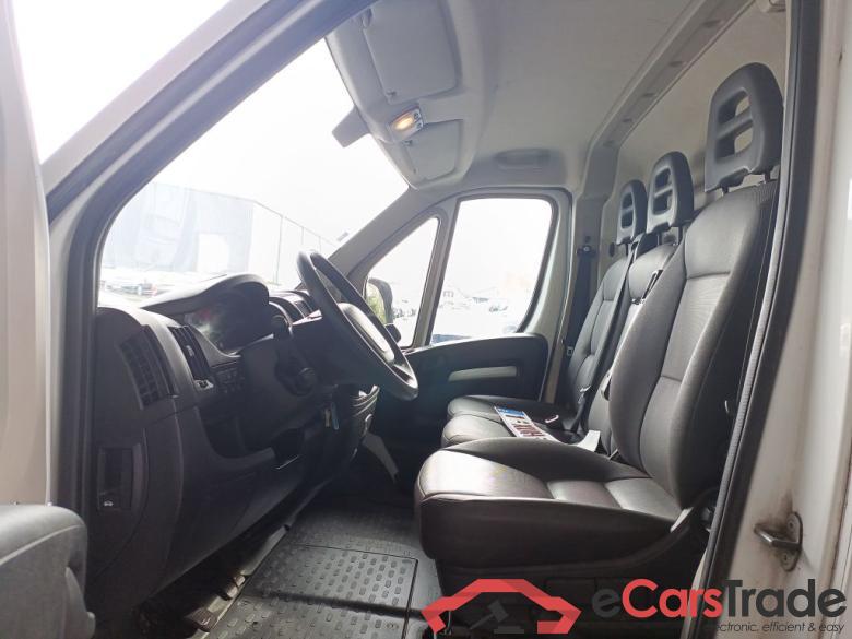 Peugeot Boxer 2.2 BlueHDi S&S 165 Premium 335 L2H2 4d #6