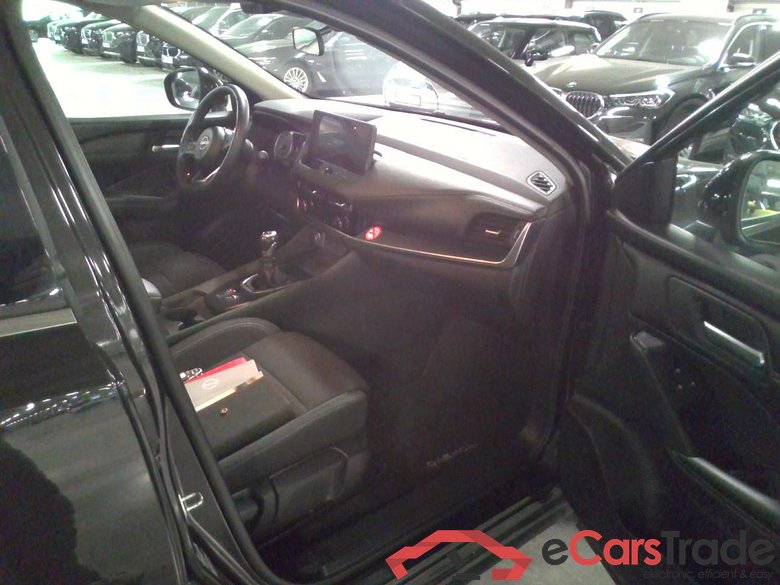 QASHQAI MY22 Mild-Hybrid 140 MT 2WD Acenta  Connect Pack         #5