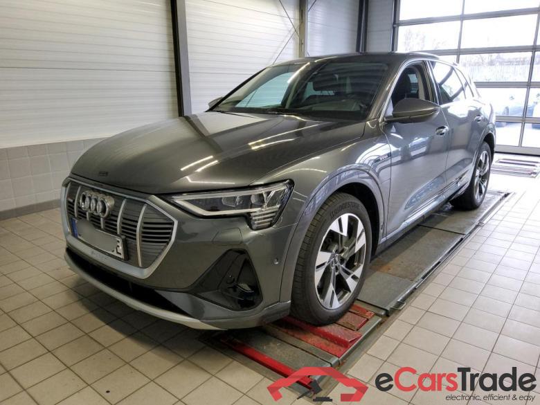 Audi 50 quattro S line E-tron #1