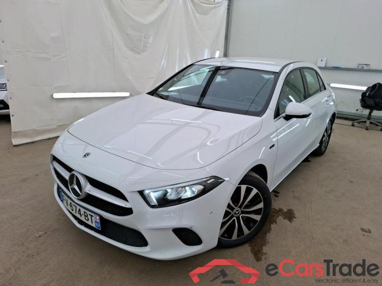Mercedes A 250 e Business Line 8G-DCT MERCEDES-BENZ Classe A Compact / 2018 / 5P / Berline A 250 e Business Line 8G-DCT #1