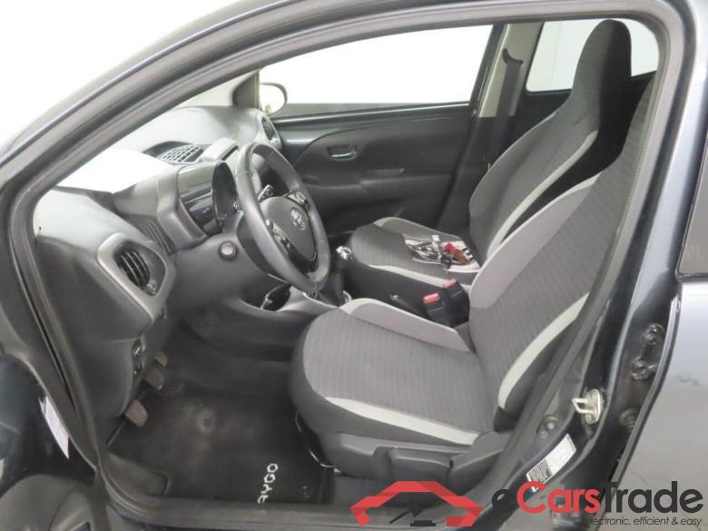 TOYOTA Aygo 1.0 VVT-i x-cite #3