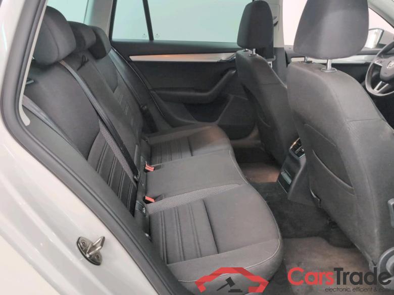 SKODA OCTAVIA COMBI DIESEL - 2017 1.6 CR TDi Ambition Look Confort GPS #6